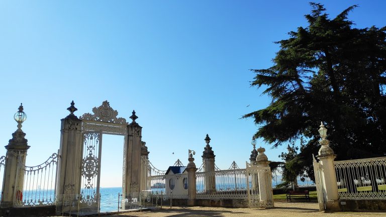 Stambuł: zwiedzanie, dzień 3. Pałac Dolmabahçe, Rumeli Hisari, plac Taksim
